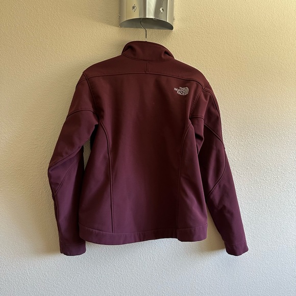 North Face Apex Jacket - Picture 4 of 6